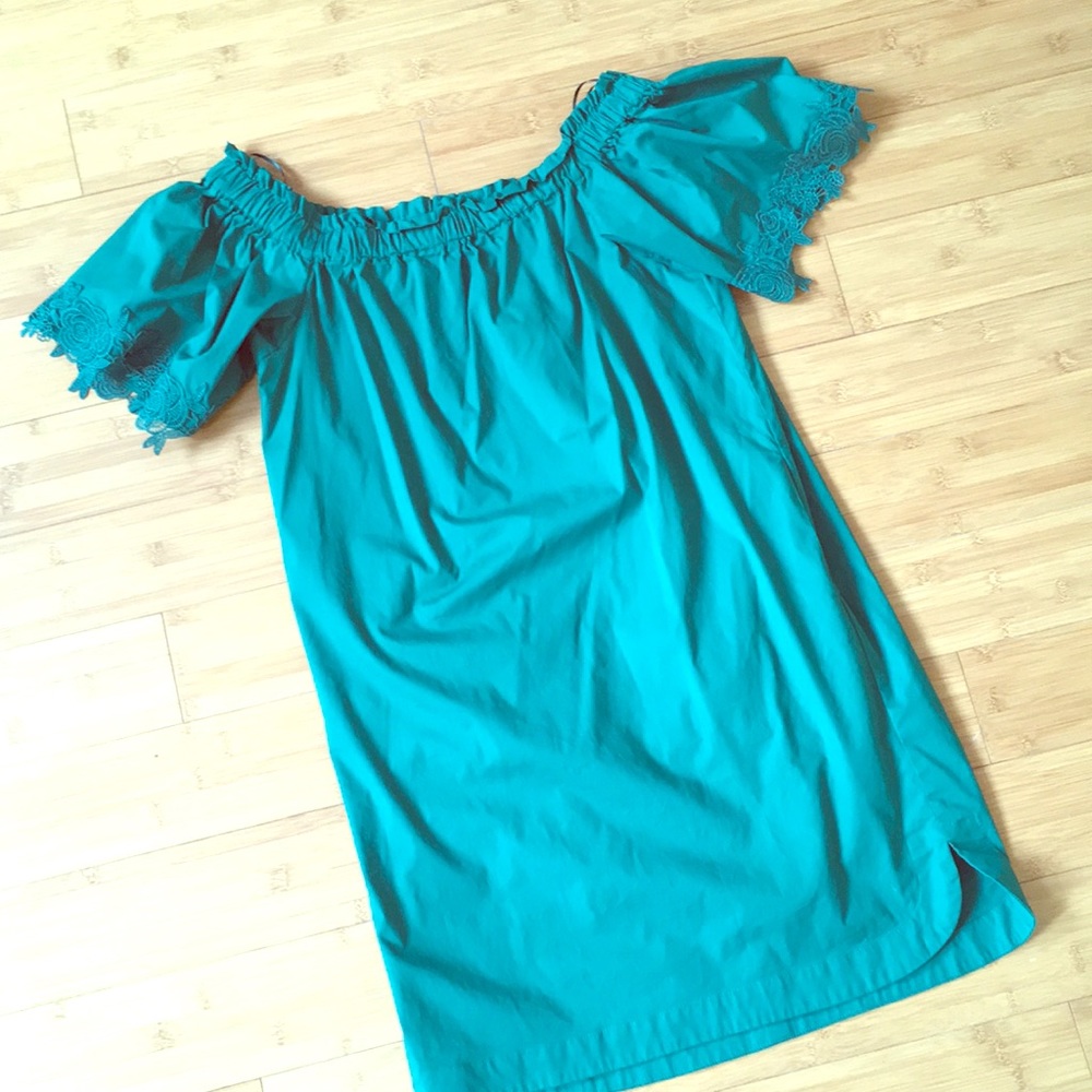 Lacey off the shoulder green dress with pockets